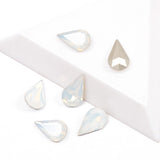 4300 Pear Drop White Opal AKF mit/ohne Krallenfassung